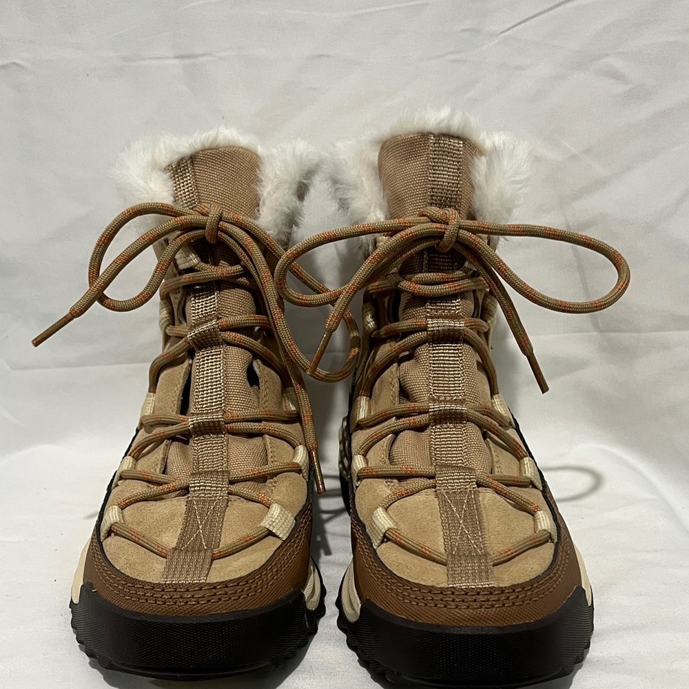 Sorel Women's Brown and Tan Winter Boots